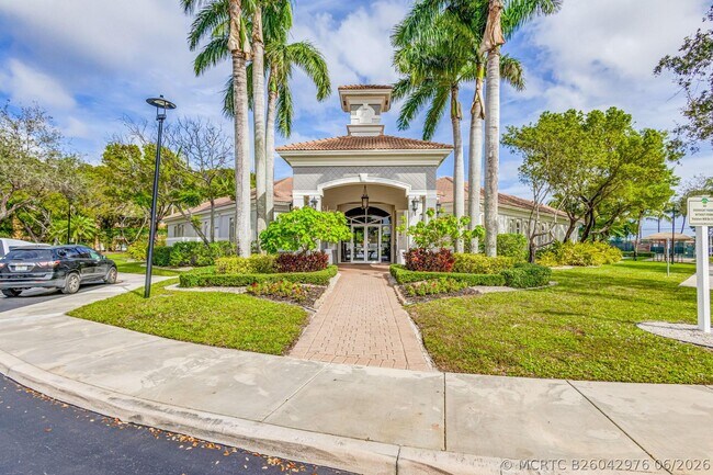 Building Photo - 1107 Big Torch St