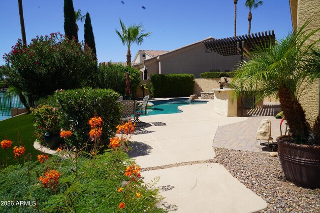 Building Photo - 3340 S Camellia Pl