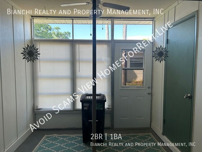 Building Photo - 13829 Mission Oaks Blvd