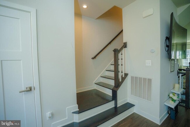Building Photo - 8210 Goldstone Ct