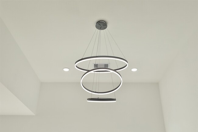 Building Photo - 8133 Cabot St