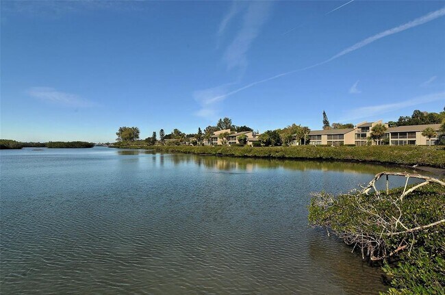 Building Photo - 1633 Boathouse Cir
