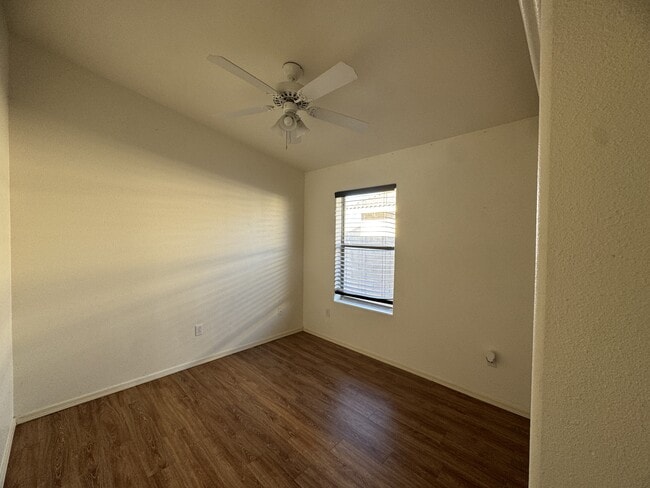 Building Photo - 2728 Southern Ave