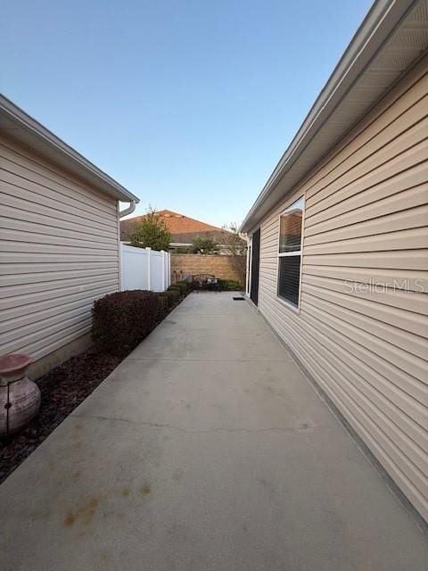 Building Photo - 853 Sapphire Pl