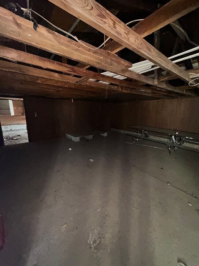 Building Photo - PRICE JUST DROPPED!!!!  AVAILABLE NOW!  3br/2ba House in Frontenac!