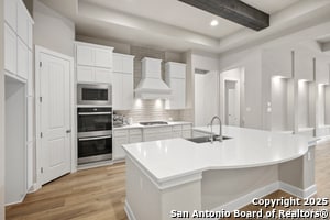 Building Photo - 914 Gyngell Ln