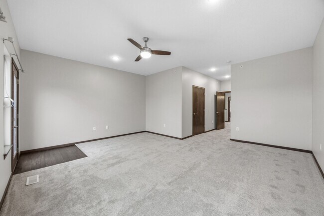 Building Photo - Large Townhome In Kingston Neighborhood Just Blocks From Downtown