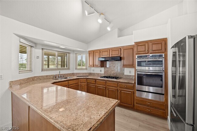 Building Photo - 360 Humboldt North Dr