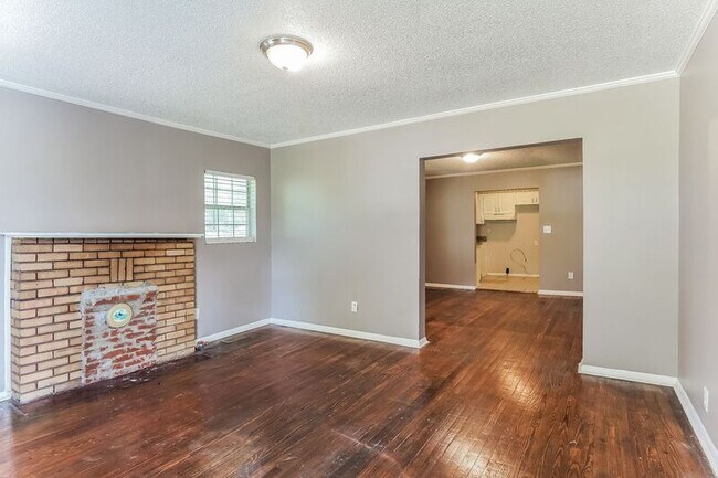 Building Photo - 5517 Kiska Ave