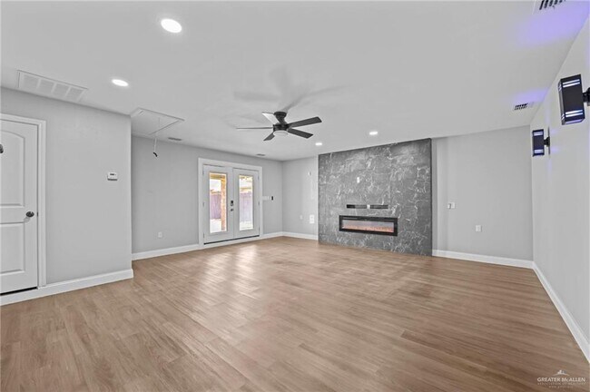 Building Photo - 5313 N 45th St