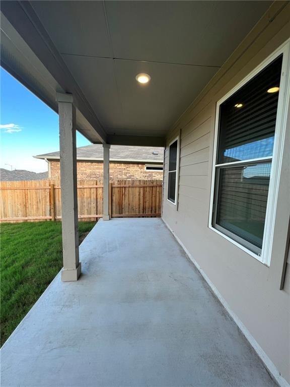 Building Photo - 20000 Price Daniel Dr