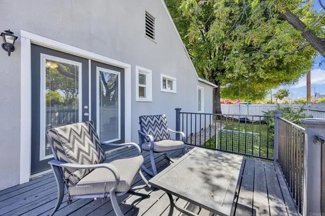Building Photo - 15158 Domino St