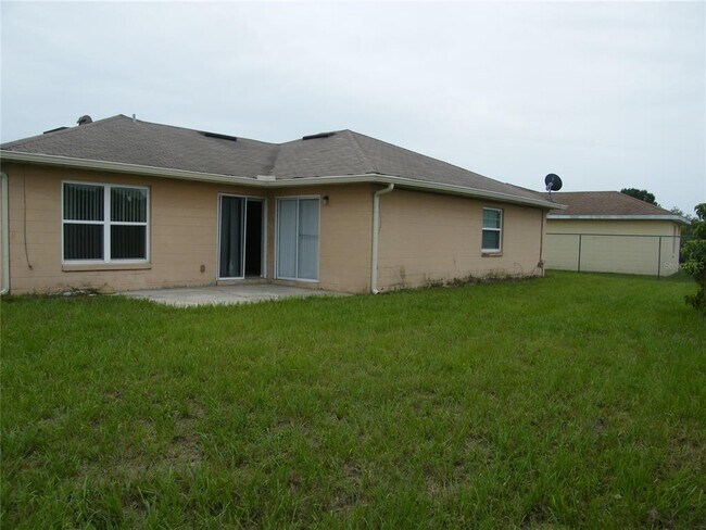 Building Photo - 350 Buttonwood Dr
