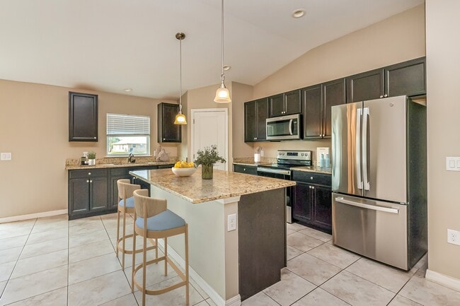 Building Photo - 3312 26th St SW