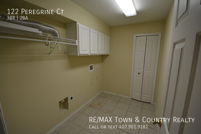 Building Photo - 122 Peregrine Ct