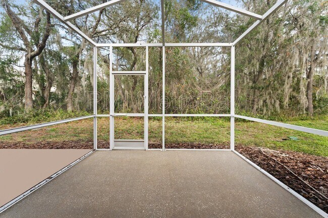 Building Photo - 5873 Fishhawk Ridge Dr