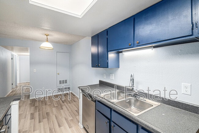 Building Photo - 14424 E Colorado Dr