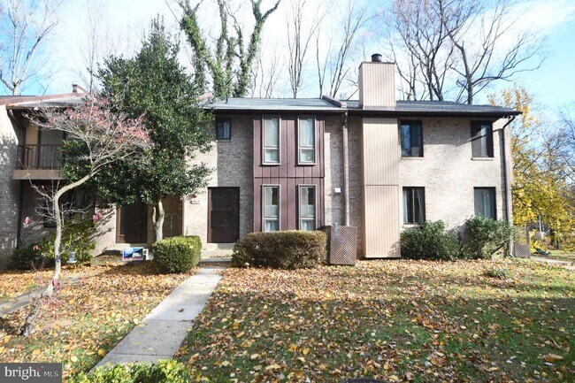 Building Photo - 7812 Briardale Terrace