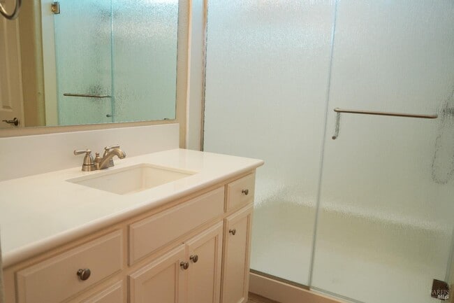 Building Photo - 415 Belvedere Dr
