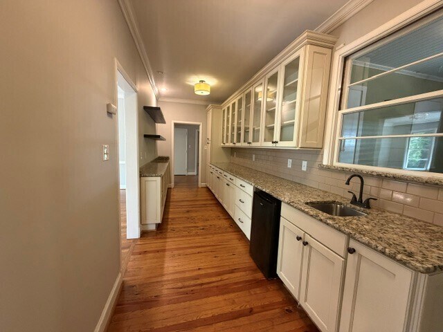 Building Photo - Charming Estate home on almost 2 acres with Duke University Setting