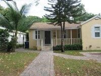 Building Photo - 4245 SW 7th St