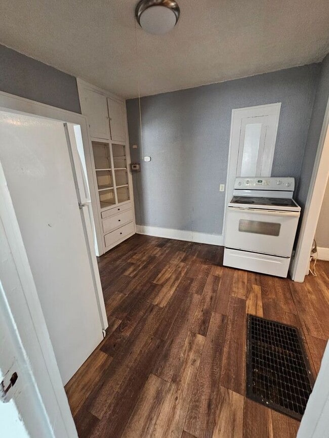 Primary Photo - 1 bedroom apartment in Niles