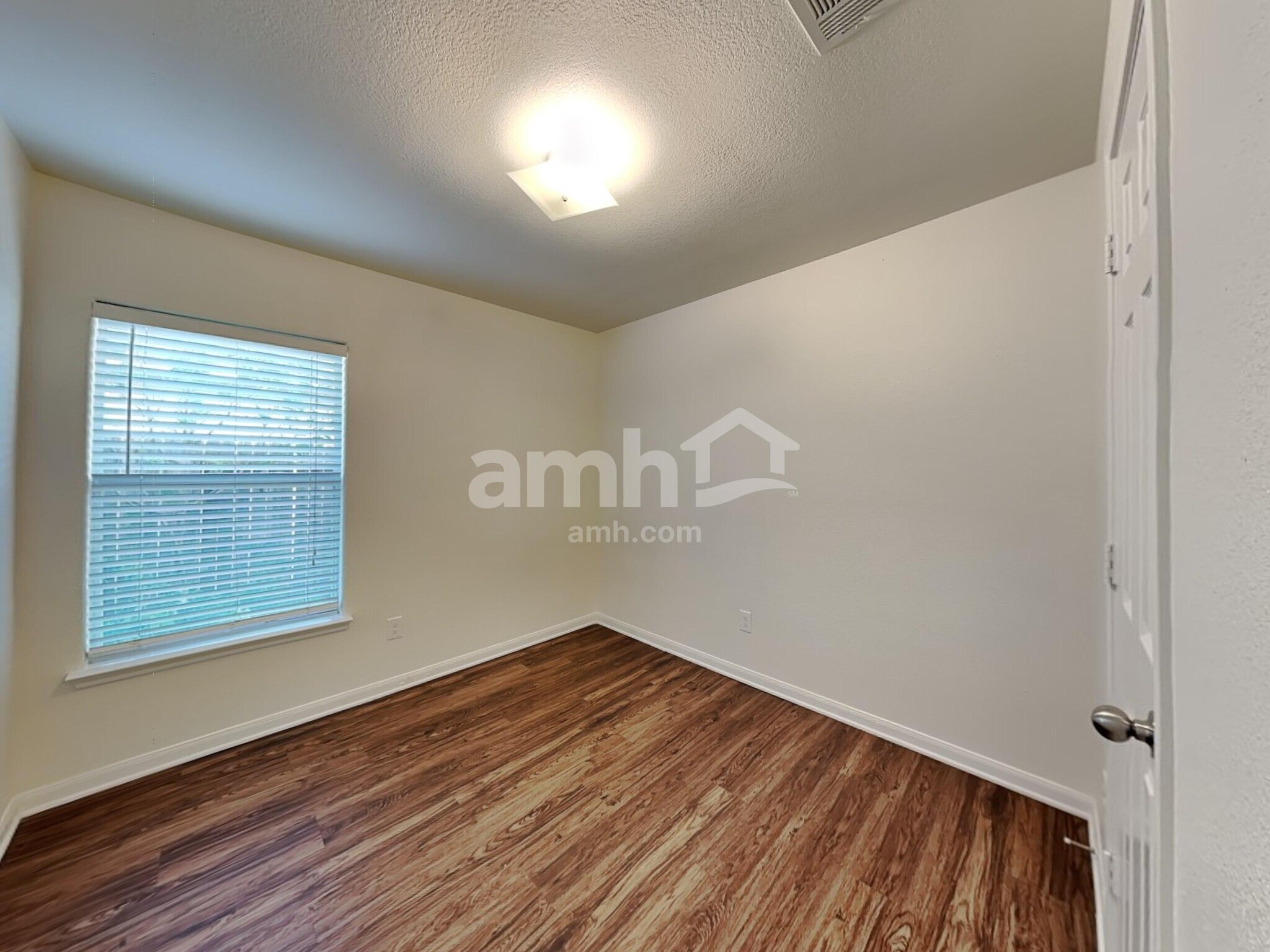 Building Photo - 537 Misty Mountain Dr