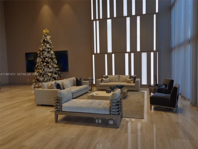 Building Photo - 5300 Paseo Blvd