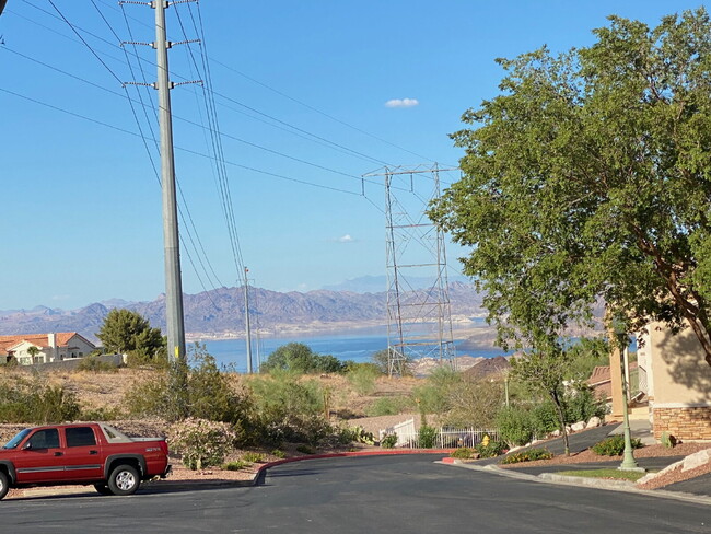 Building Photo - Beautiful Townhouse in Boulder City 232 MORGYN LANE #4