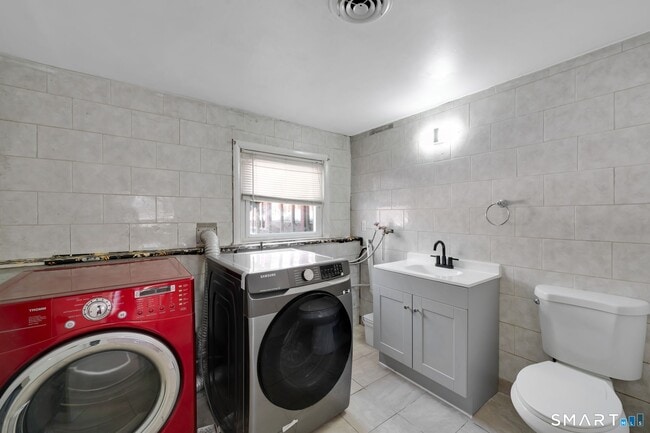 Building Photo - 178 Kelly Rd