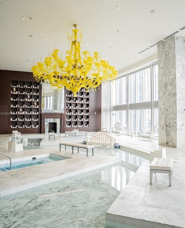 Building Photo - 475 Brickell Ave