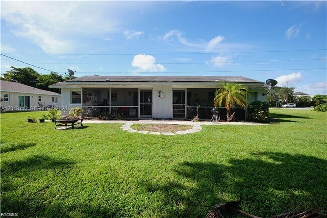 Building Photo - 257 Cape Coral Pkwy E