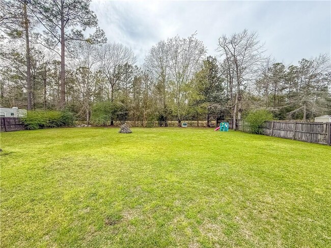 Building Photo - 905 Deer Run Dr