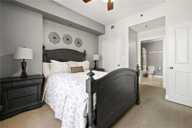 Building Photo - 1101 Juniper St NE