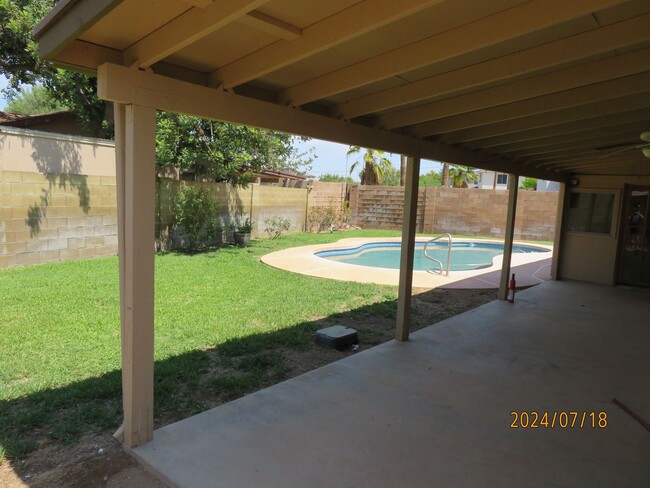 Building Photo - Centrally Located Family Home for Rent