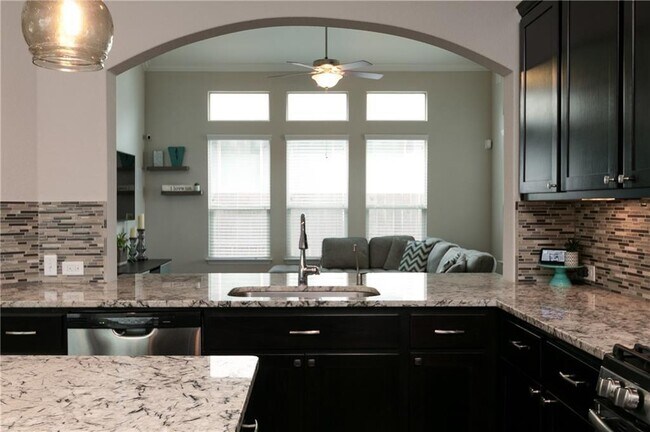 Building Photo - 104 Auburn Cove