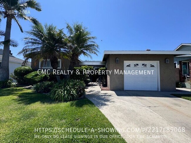 Building Photo - 3 bed & 2 bath home in EAST side Long Beach