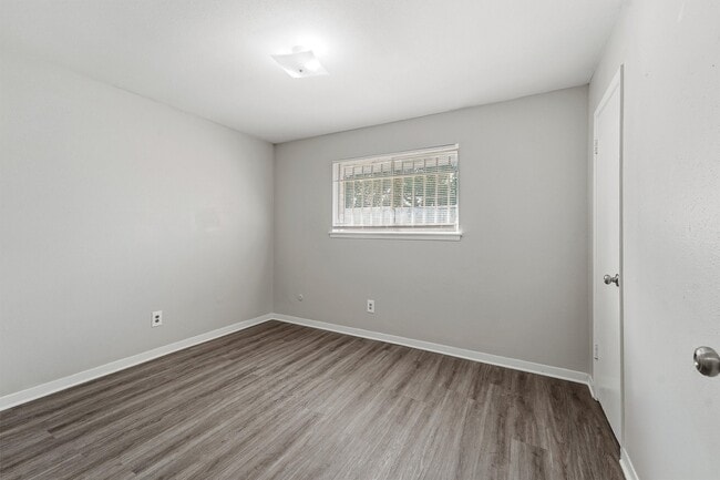 Building Photo - 10407 Lantry Way