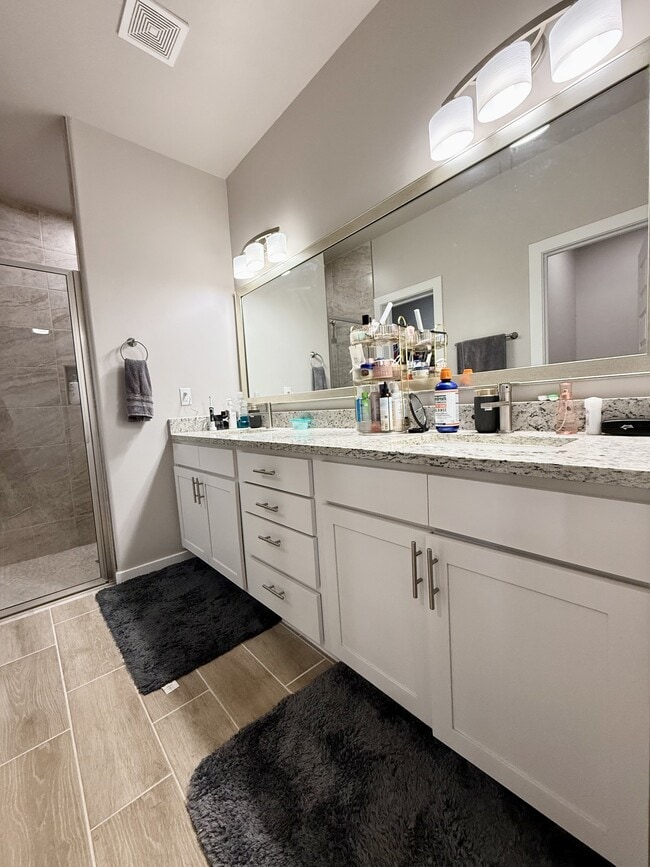 Building Photo - 51069 Purple Mat Ave