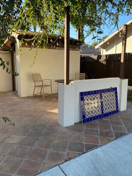 Building Photo - 1357 E Orange Grove Blvd