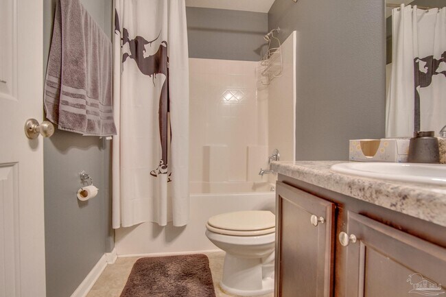 Building Photo - 172 Creekview Dr