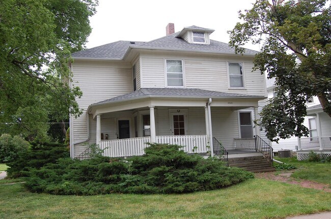 Building Photo - 1345 B St