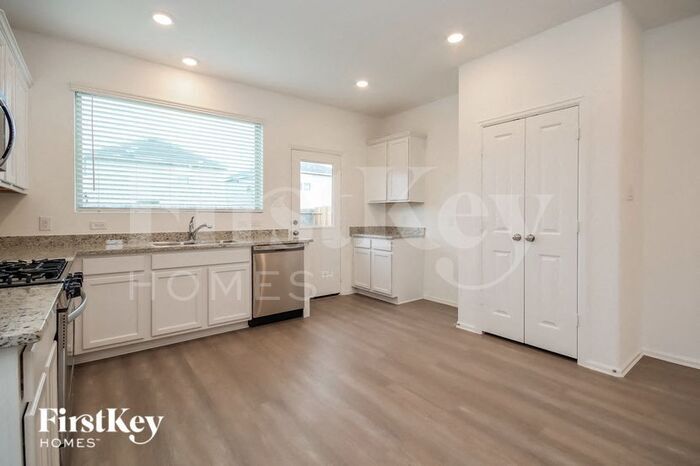 Building Photo - 22669 Malvicino Dr