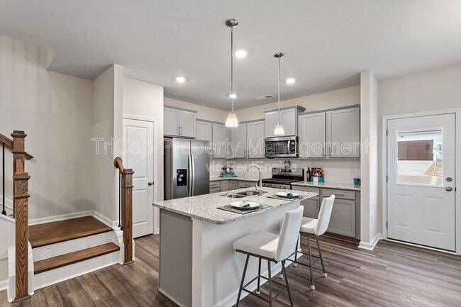 Building Photo - 416 Glen Clova Dr