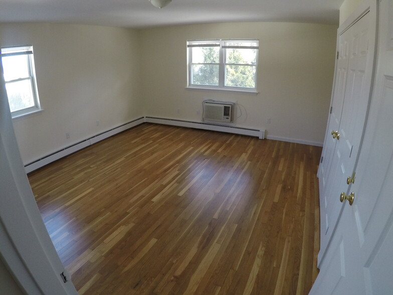 BDRM - 55 Prospect St