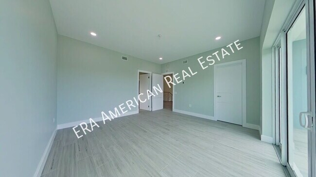 Building Photo - 5468 Cimmeron Ct