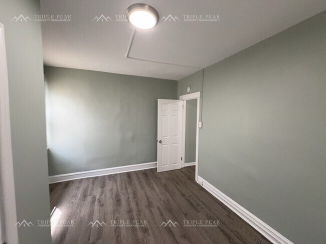 Building Photo - 4521 N 7th St