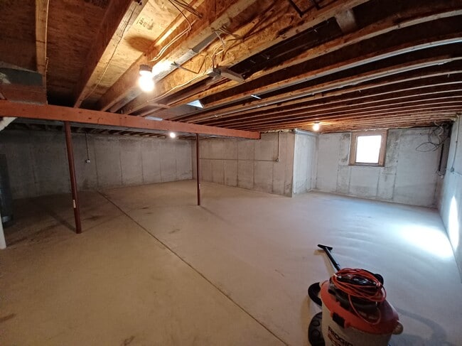 Building Photo - 118 S Heritage Dr