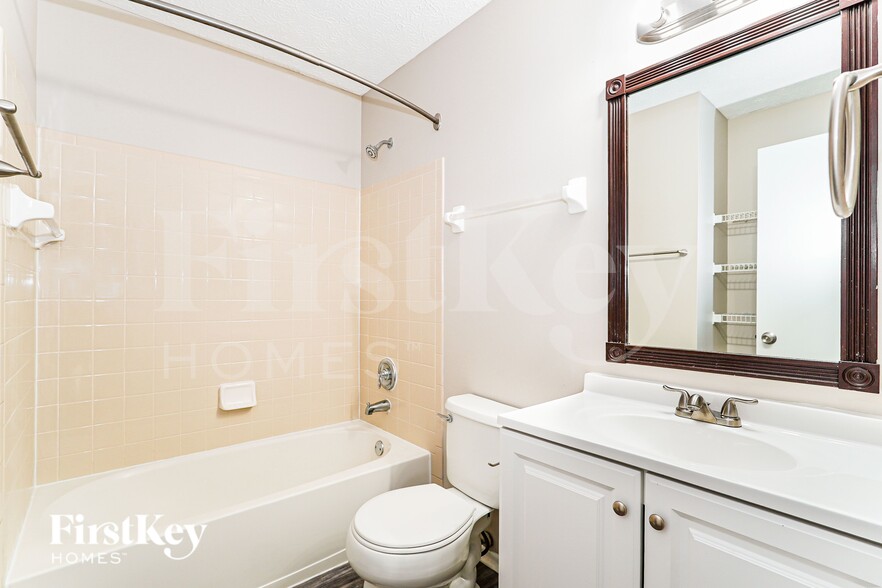 Building Photo - 7272 Moonbay Ct