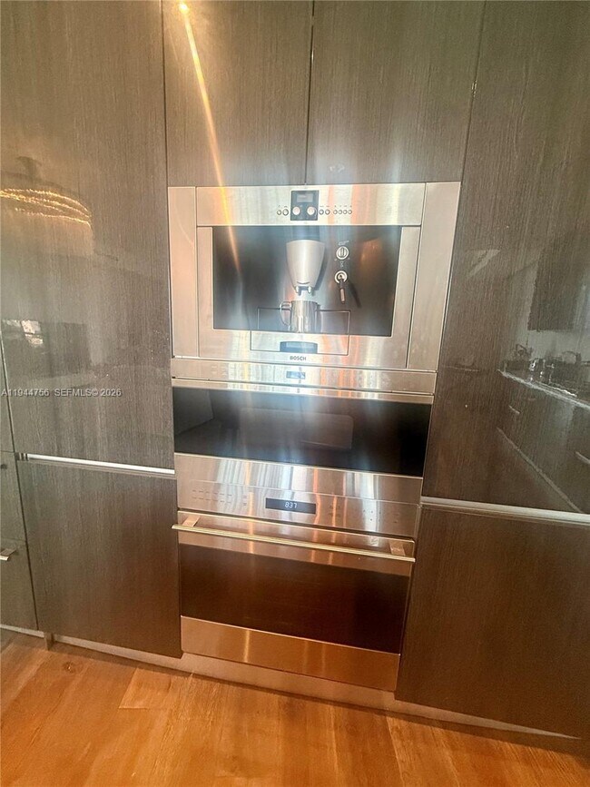 Building Photo - 3300 NE 188th St